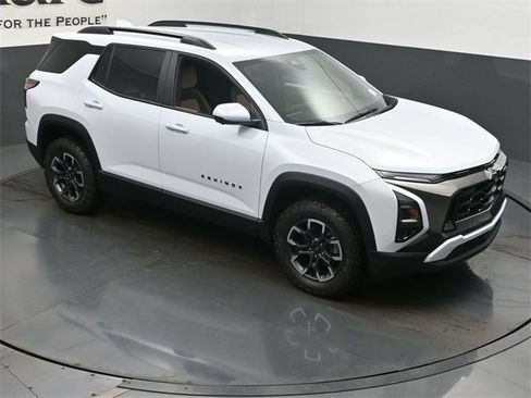 New 2026 Chevrolet Equinox ACTIV w/ Safety and Technology Package image 26