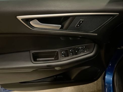 Used 2024 Ford Edge SEL image 13