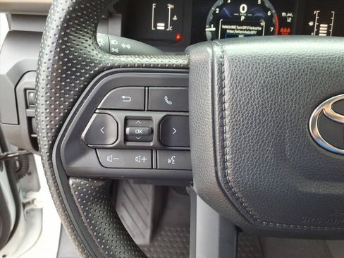Used 2024 Toyota Tacoma SR AWD/4WD image 30
