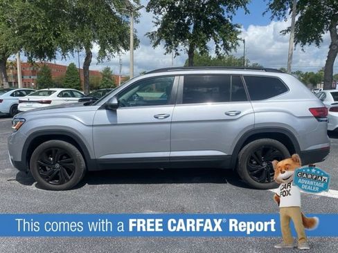 Used 2023 Volkswagen Atlas SE w/ Black Wheel Package FWD image 2