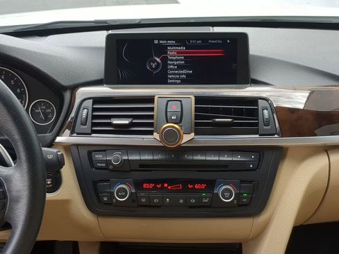 Used 2015 BMW 328i xDrive Wagon image 29