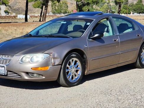 Used 2000 Chrysler 300M image 2