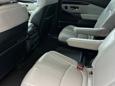 Certified 2024 Honda Pilot EX-L image 13