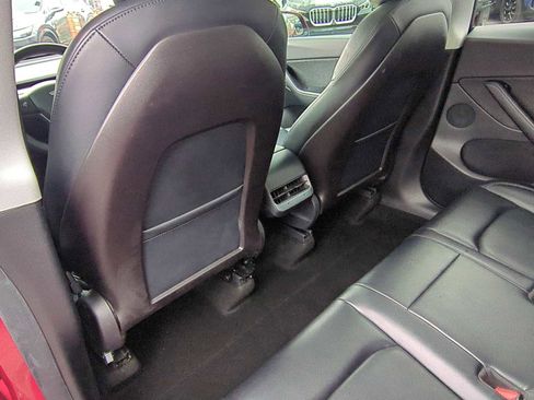 Used 2021 Tesla Model Y Performance image 17