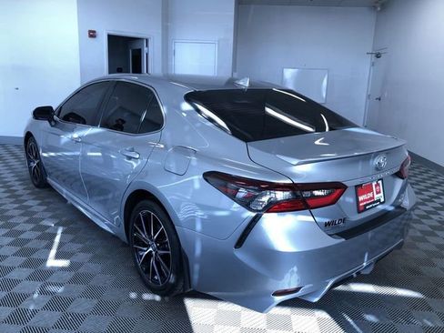 Used 2023 Toyota Camry SE image 13