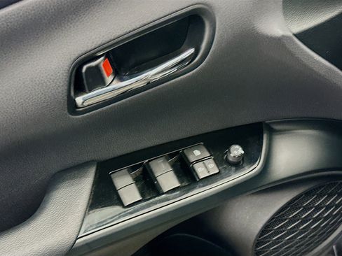 Used 2022 Toyota Prius Prime LE image 15