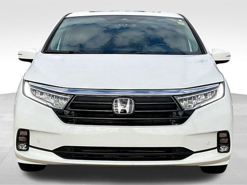 Used 2023 Honda Odyssey Elite image 3