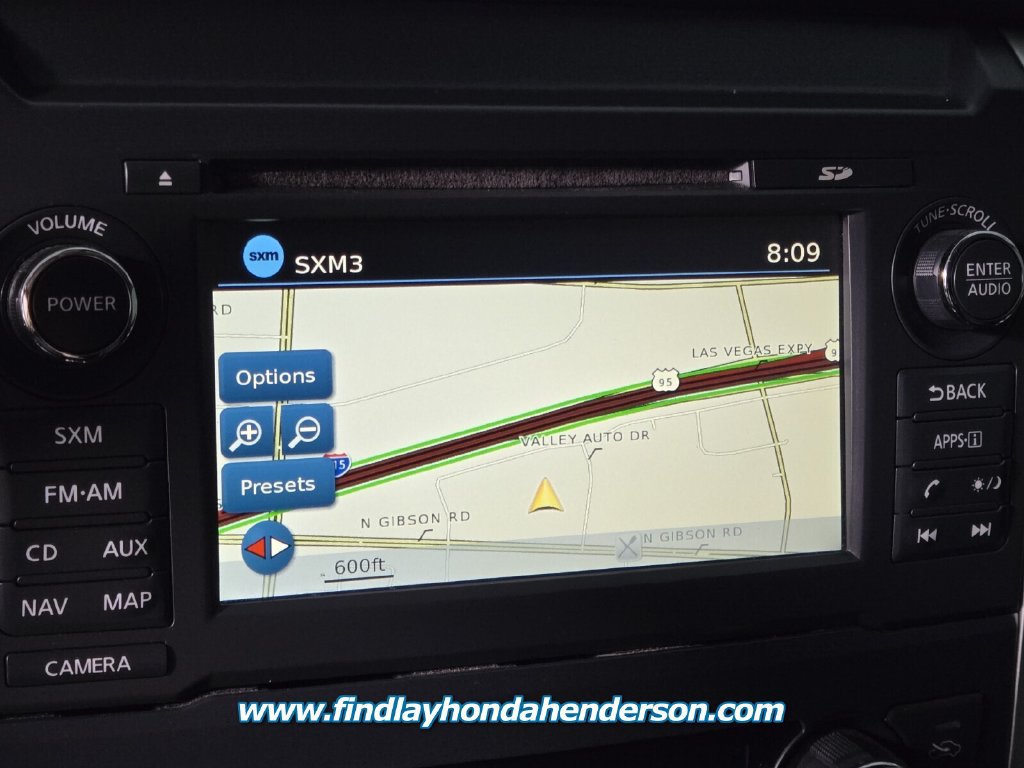 Used 2017 Nissan Titan SV RWD image 28