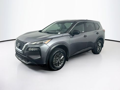 Used 2021 Nissan Rogue S FWD image 3