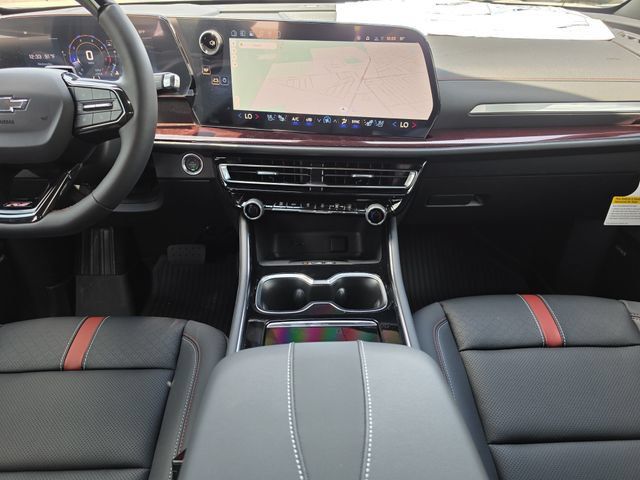 New 2026 Chevrolet Traverse RS w/ LPO, Floor Liner Package FWD image 18