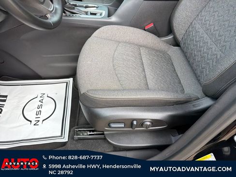 Used 2024 Chevrolet Equinox LT AWD/4WD image 12