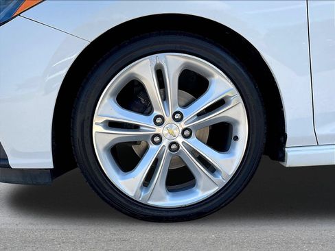 Used 2016 Chevrolet Cruze Premier FWD image 36