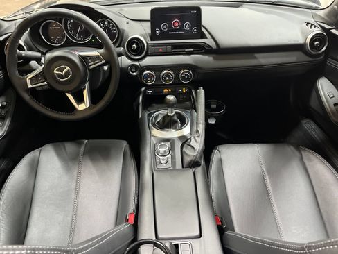 Used 2023 MAZDA MX-5 Miata Grand Touring RWD image 17