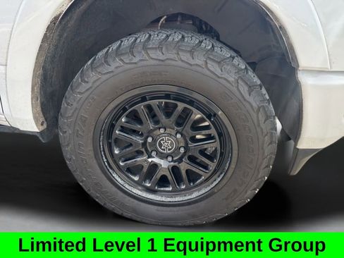 Used 2024 RAM 1500 Limited AWD/4WD image 4