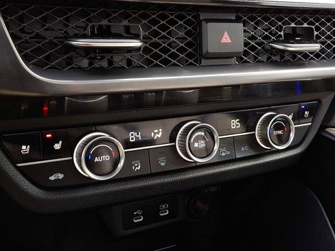 Certified 2025 Acura ADX A-Spec image 18