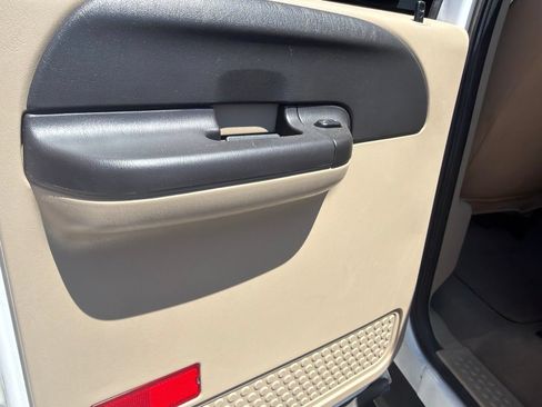 Used 2005 Ford F250 XLT RWD image 16