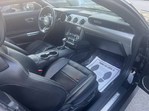 Used 2021 Ford Mustang Premium RWD image 10