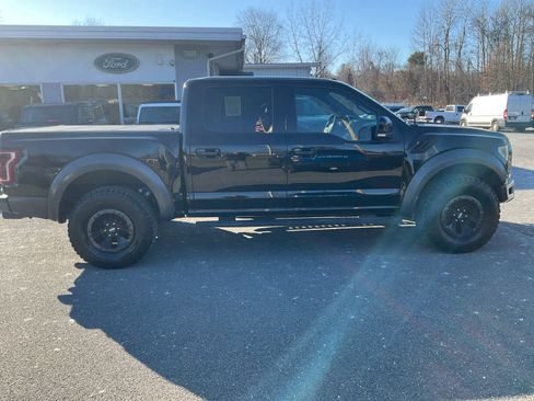 Used 2018 Ford F150 Raptor w/ Equipment Group 802A Luxury image 2