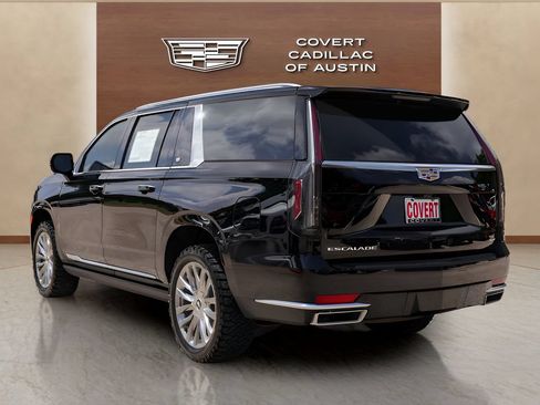 Used 2024 Cadillac Escalade ESV Premium Luxury w/ Performance Package AWD/4WD image 3