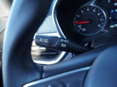 Used 2023 Chevrolet Equinox LT w/ Driver Convenience Package image 28