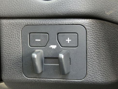 Used 2025 Toyota Tundra Limited w/ TRD Off-Road Package image 70