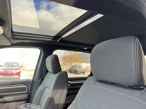 New 2026 RAM 1500 4x4 Crew Cab image 13