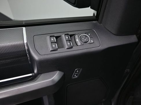 Used 2018 Ford F150 XLT w/ Equipment Group 302A Luxury AWD/4WD image 11