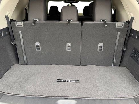 New 2026 Nissan Pathfinder SV w/ SV Premium Package FWD image 25