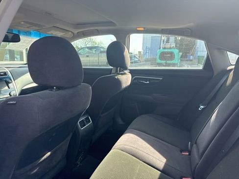 Used 2013 Nissan Altima 3.5 SV w/ Navigation Pkg image 8