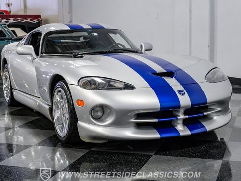 Used 1999 Dodge Viper GTS RWD image 17