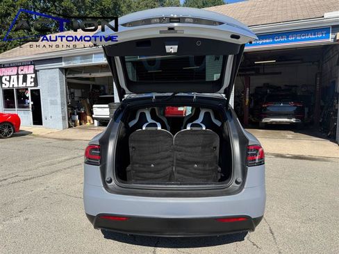 Used 2018 Tesla Model X 75D AWD/4WD image 17