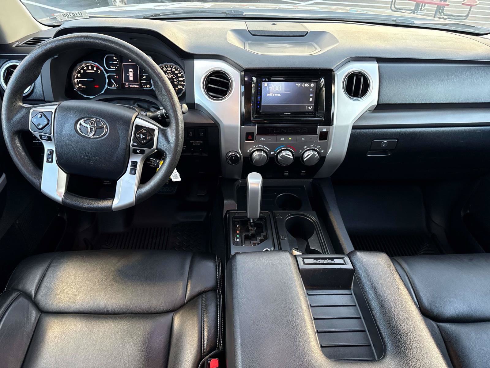 Used 2019 Toyota Tundra SR5 w/ SR5 Upgrade Package AWD/4WD image 18
