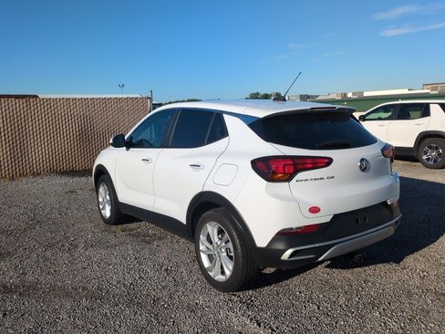 Used 2023 Buick Encore GX Preferred w/ Cold Weather Comfort Package FWD image 7