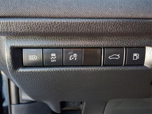 Certified 2025 Toyota Camry LE image 24