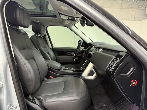 Used 2019 Land Rover Range Rover Supercharged image 11