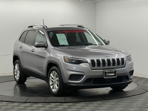 Used 2021 Jeep Cherokee Latitude image 5