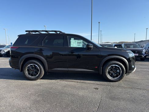 New 2026 Nissan Pathfinder Rock Creek AWD/4WD image 4