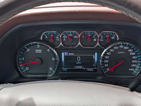 Used 2017 Chevrolet Silverado 1500 High Country AWD/4WD image 24