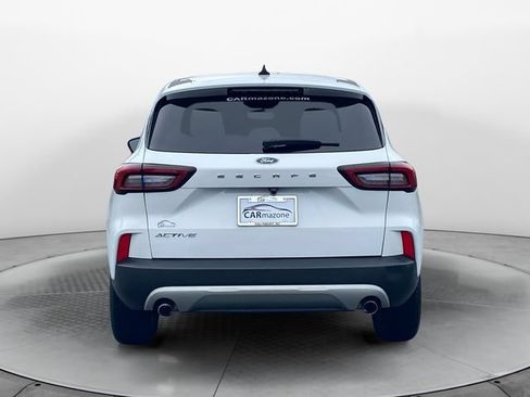 Used 2024 Ford Escape Active w/ Cold Weather Package FWD image 4