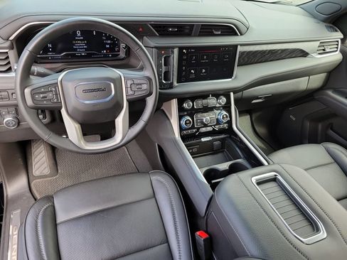 Used 2024 GMC Yukon XL Denali w/ Max Trailering Package image 18