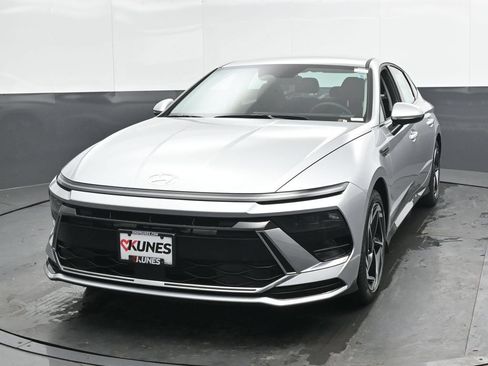 New 2026 Hyundai Sonata SEL FWD image 7