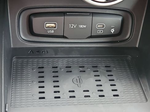 New 2026 Hyundai Venue SEL FWD image 27
