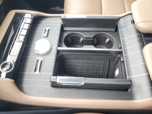 New 2025 Lincoln Navigator L Black Label image 26