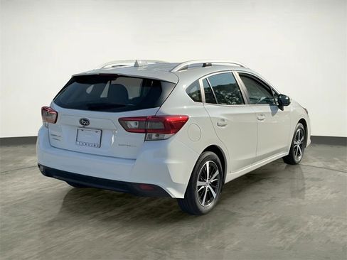 Used 2022 Subaru Impreza Premium image 10