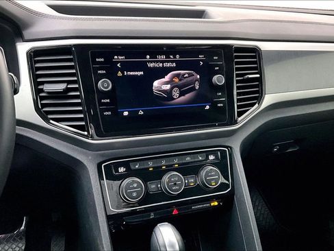 Used 2022 Volkswagen Atlas Cross Sport SEL image 8