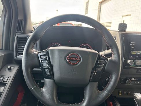 Used 2023 Nissan Frontier PRO-4X w/ Pro-4X Premium Package image 19