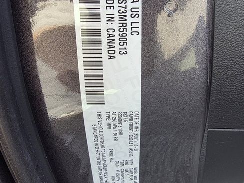 Used 2021 Chrysler Pacifica Limited w/ Uconnect Theater Family Group image 32