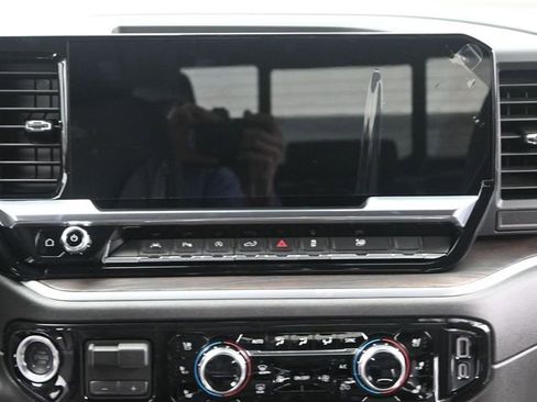 New 2026 GMC Sierra 1500 SLT w/ SLT Premium Plus Package image 26