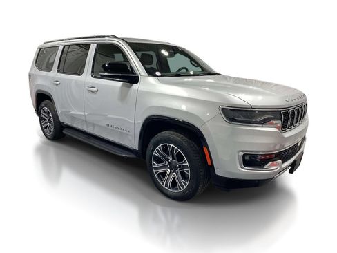 Used 2024 Jeep Wagoneer Series II AWD/4WD image 5