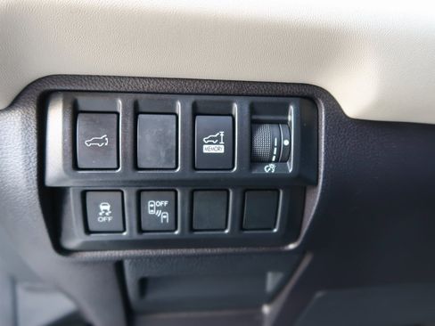 Used 2019 Subaru Ascent Limited w/ Popular Package #3 image 16